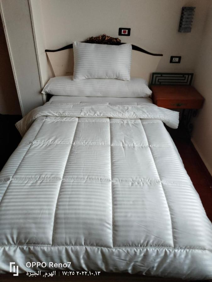 Hostel View Pyramids Кайро Екстериор снимка
